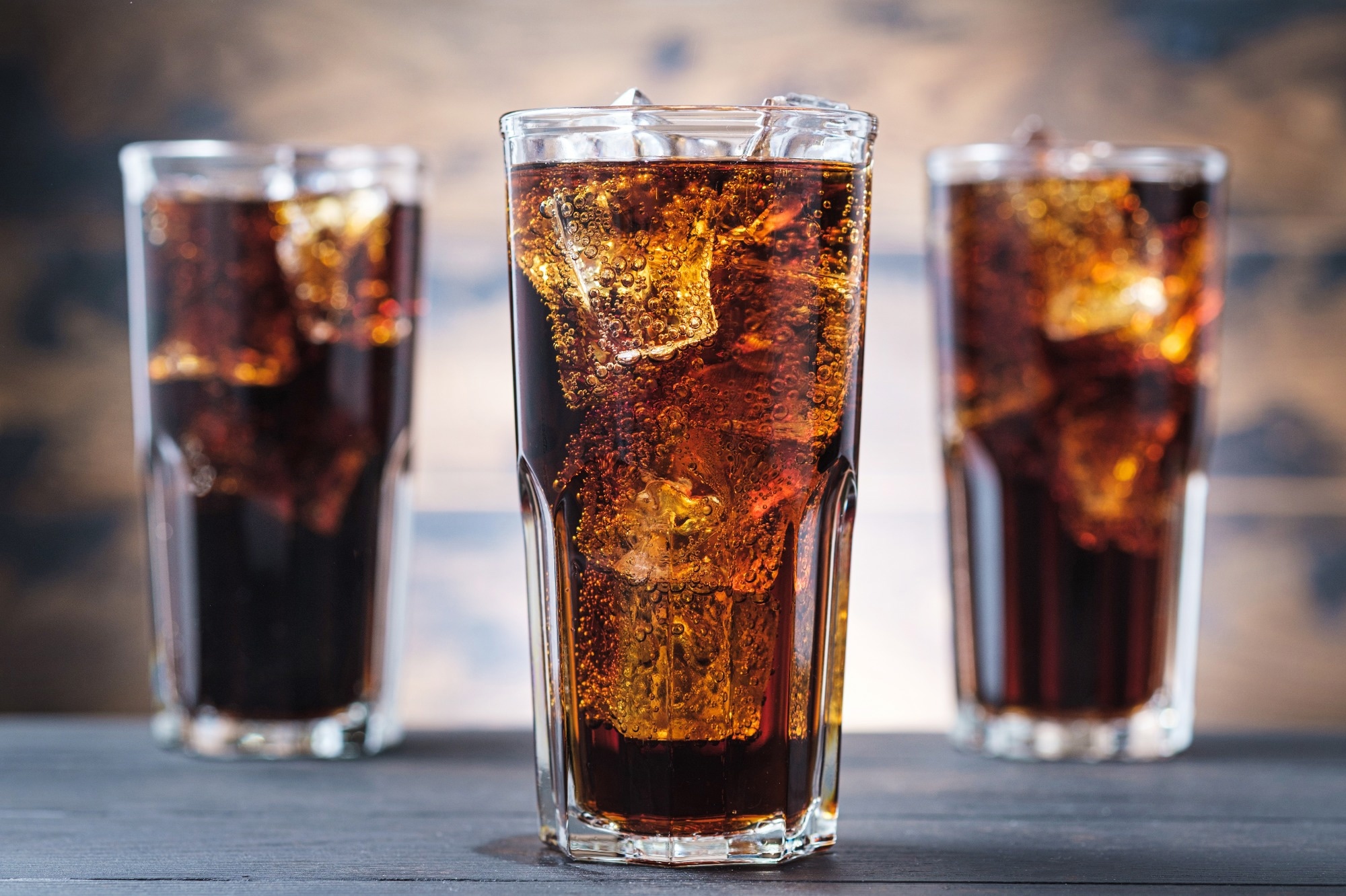 Study: Warning Labels for Sugar-Sweetened Beverages and Fruit Juice: Evaluation of 27 Different Labels on Health Effects, Sugar Content, Energy, and Exercise Equivalency. Image Credit: 4F.MEDIA / Shutterstock.com