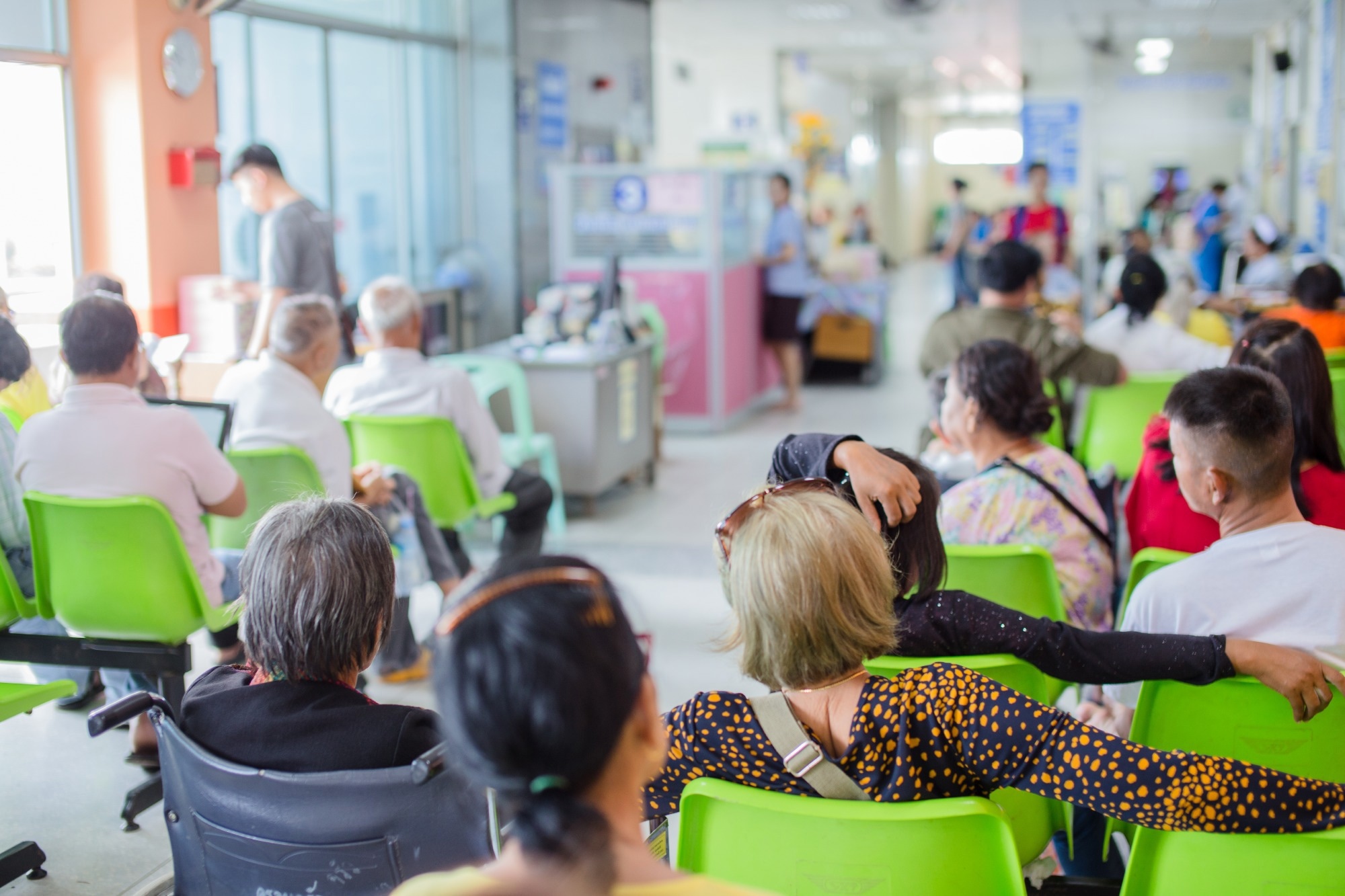 Study: Do health service waiting areas contribute to the health literacy of consumers? A scoping review. Image Credit: Medical-R/Shutterstock.com