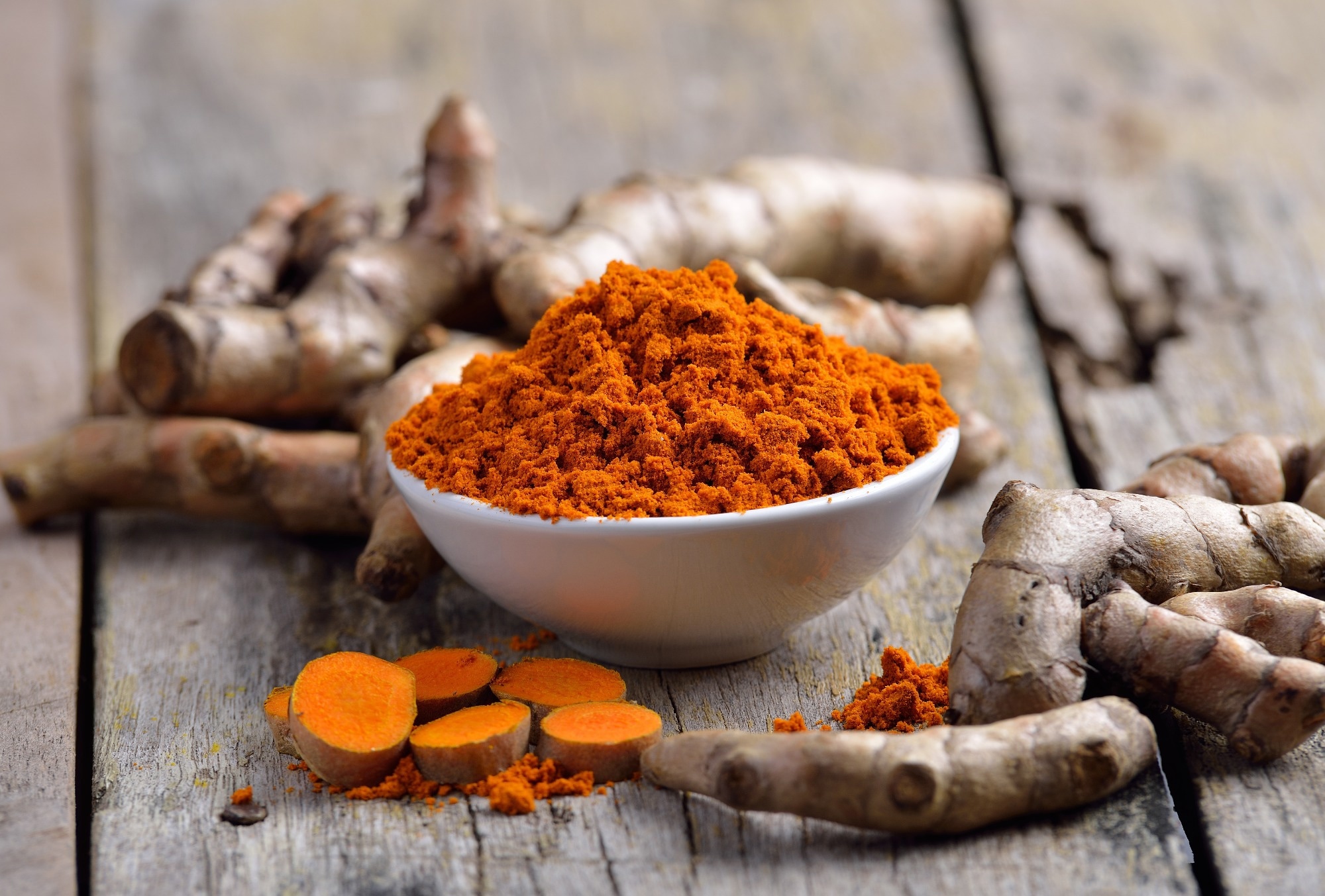 Study: Effects of turmeric (Curcuma longa) supplementation on glucose metabolism in diabetes mellitus and metabolic syndrome: An umbrella review and updated meta-analysis. Image Credit: SOMMAI/Shutterstock.com