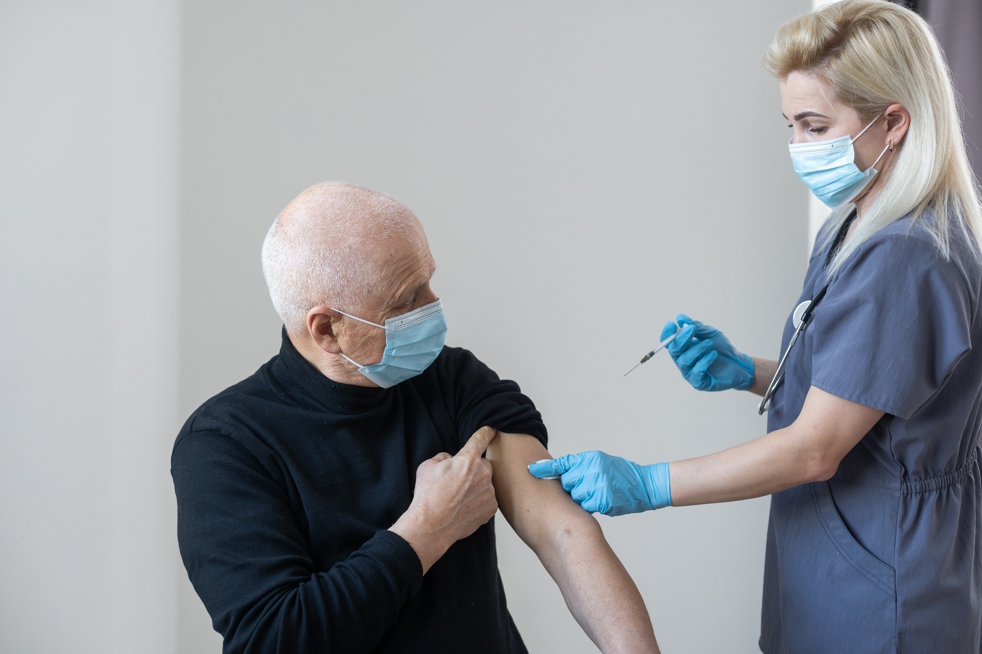 Study: Antibody response in elderly vaccinated four times with an mRNA anti-COVID-19 vaccine. Image Credit: Andrew Angelov /  Shutterstock