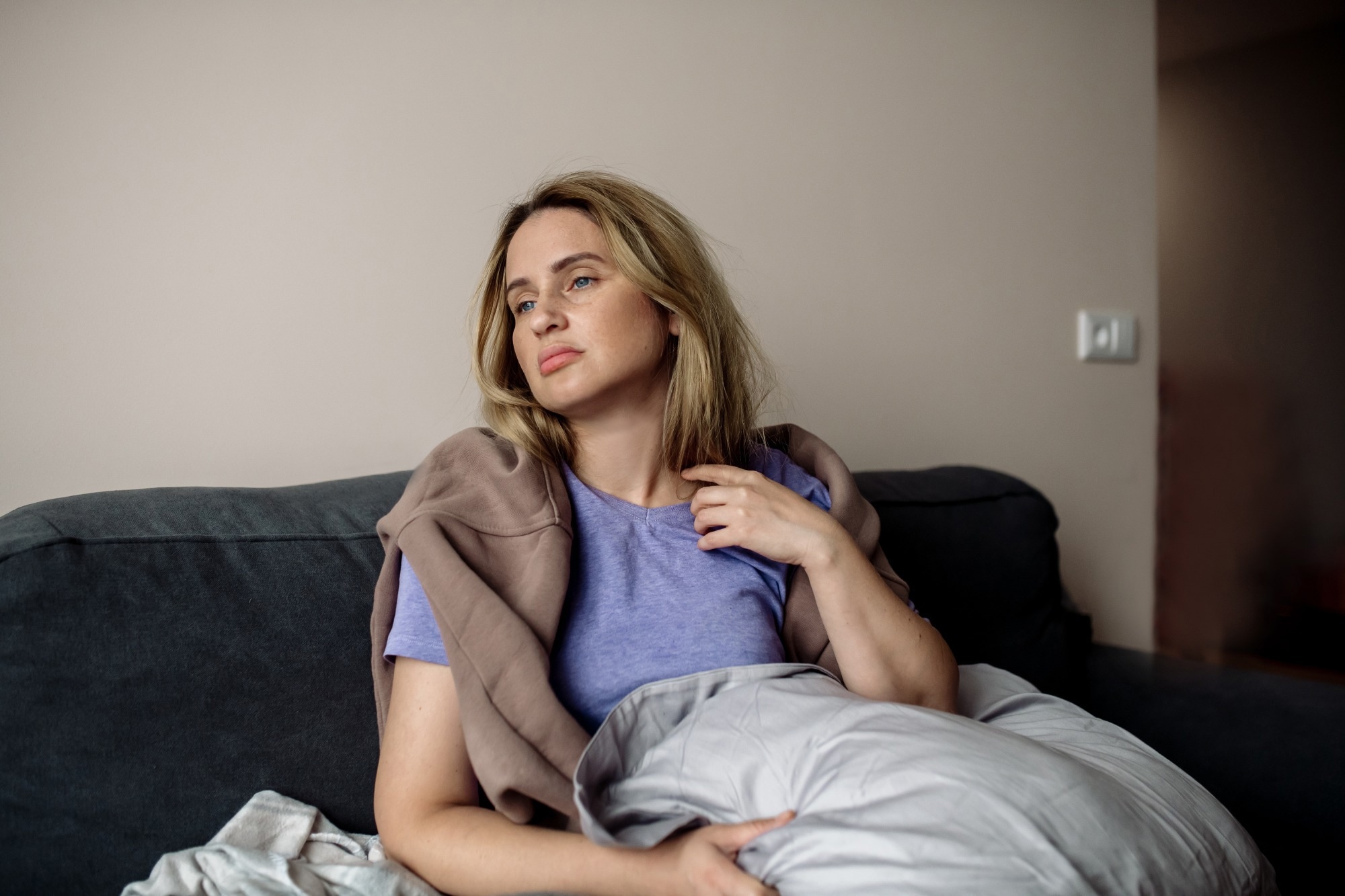 Study: Long-term symptom severity and clinical biomarkers in post-COVID-19/chronic fatigue syndrome: results from a prospective observational cohort. Image Credit: Starocean/Shutterstock.com
