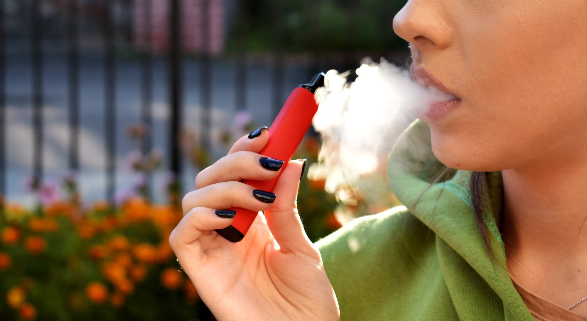 Study: Association between e-cigarette use and asthma among US adolescents: Youth risk behavior surveillance system 2015–2019. Image Credit: ilkov_igor/Shutterstock.com