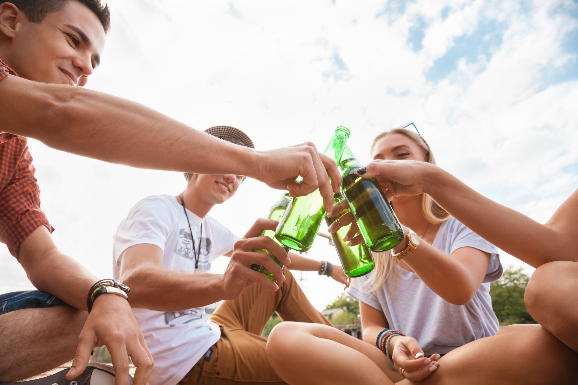 Study: Associations between alcohol intake and hospital contacts due to alcohol and unintentional injuries in 71,025 Danish adolescents – a prospective cohort study. Image Credit: zeljkodan/Shutterstock.com