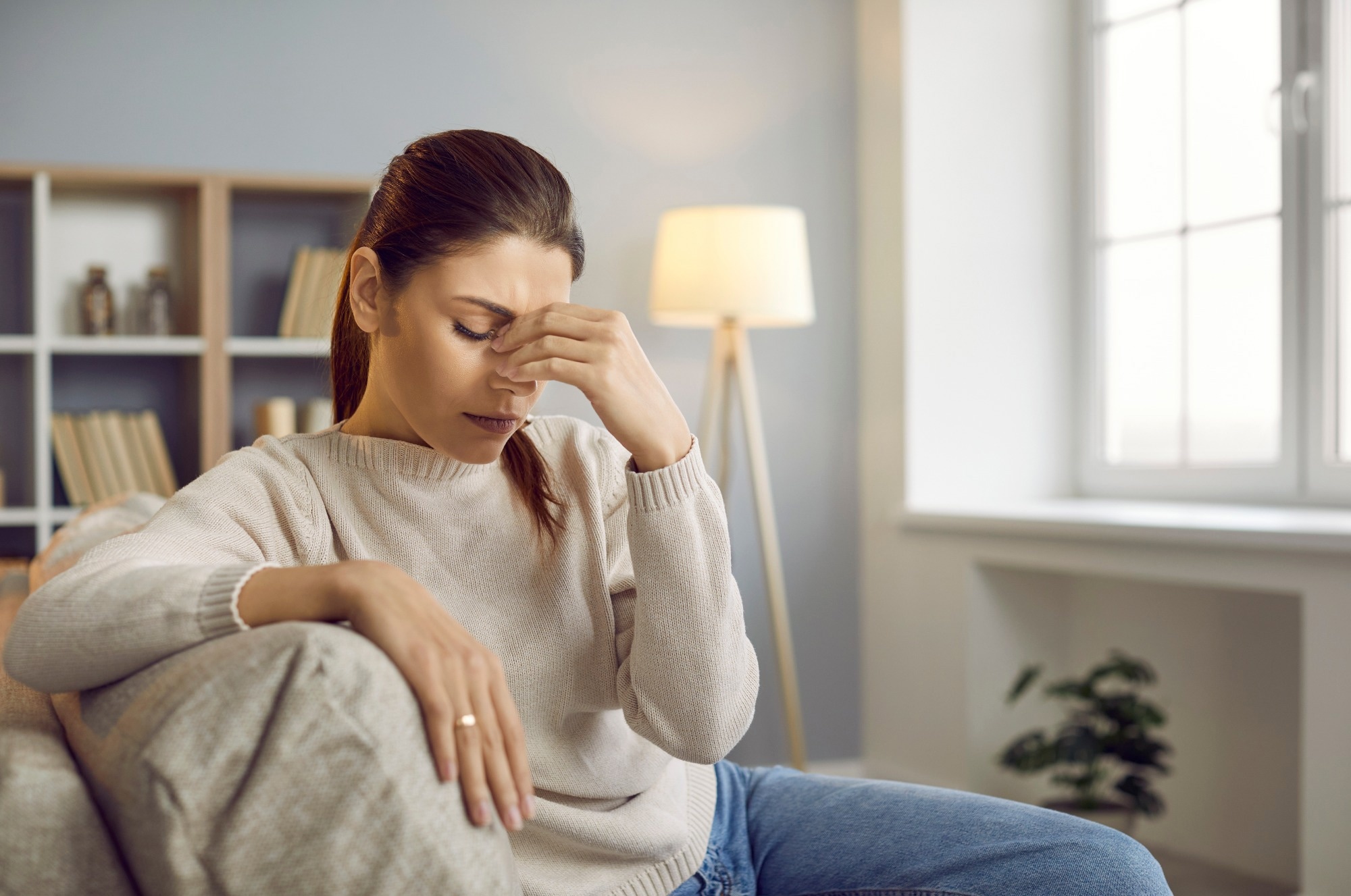 Study: Effect of genetic liability to migraine and its subtypes on breast cancer: a mendelian randomization study. Image Credit: Studio Romantic / Shutterstock.com