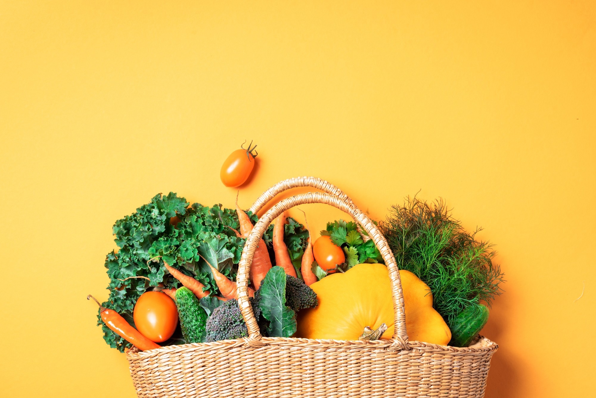 Study: Cross-sectional measurement of adherence to a proposed sustainable and healthy dietary pattern among U.S. adults using the newly developed Planetary Health Diet Index for the United States. Image Credit: j.chizhe Shutterstock