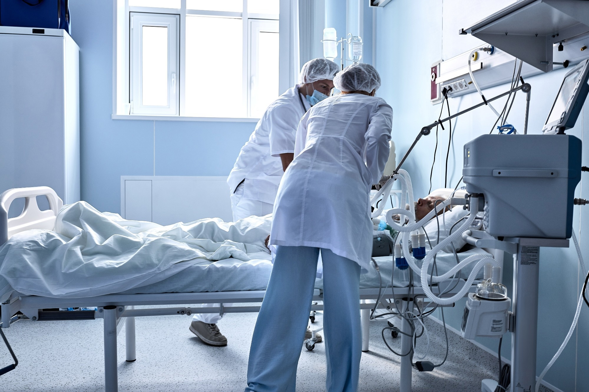 Study: Sigh Ventilation in Patients With Trauma The SiVent Randomized Clinical Trial. Image Credit: UfaBizPhoto/Shutterstock.com