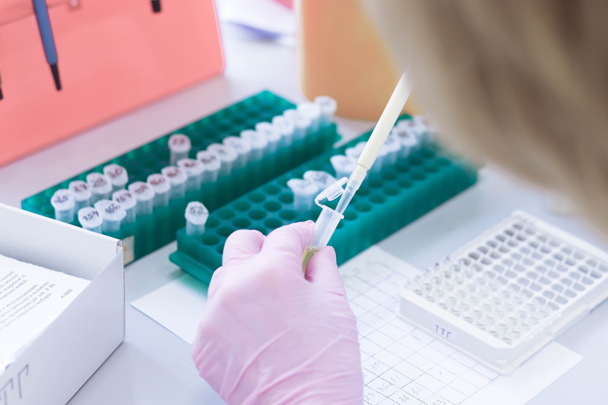 Study: Unlocking the potential of allogeneic Vδ2 T cells for ovarian cancer therapy through CD16 biomarker selection and CAR/IL-15 engineering. Image Credit: Tati9/Shutterstock.com