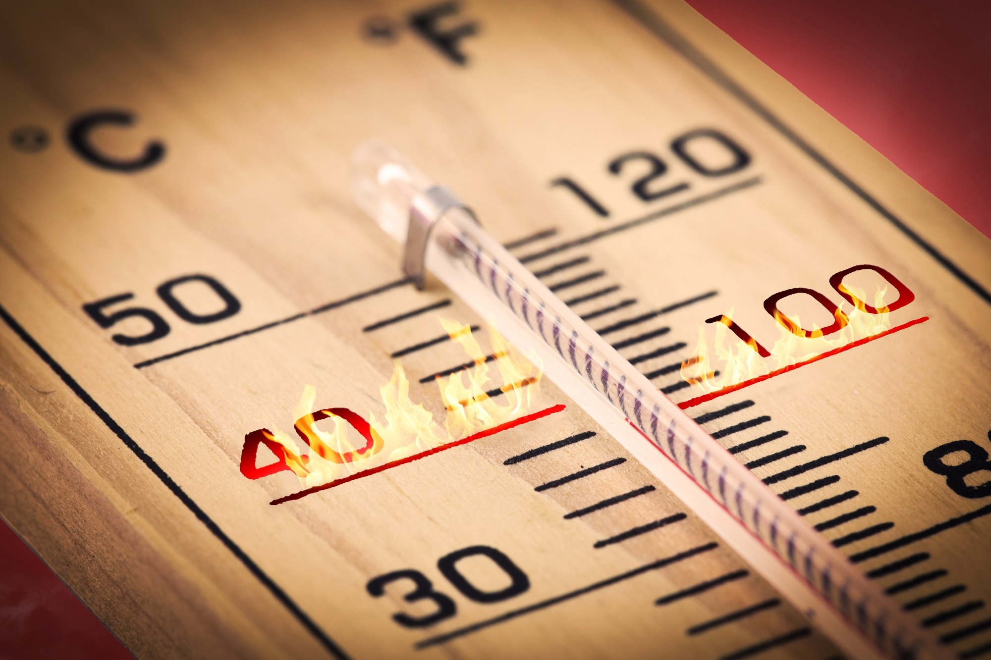 Study: The effect of temporal data aggregation to assess the impact of changing temperatures in Europe: an epidemiological modelling study. Image Credit: Zyn Chakrapong / Shutterstock.com