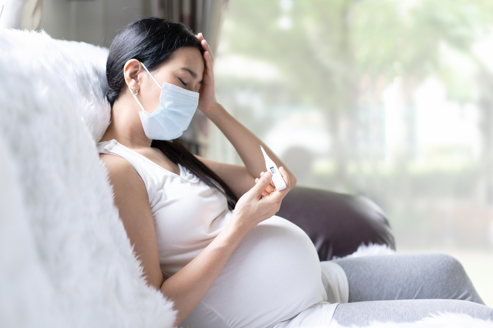Study: Risk of severe maternal morbidity associated with SARS-CoV-2 infection during pregnancy. Image Credit: SUKJAI PHOTO / Shutterstock