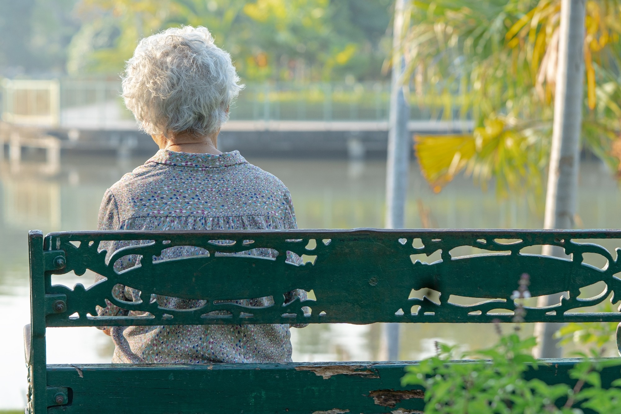 Study: Association of cumulative loneliness with all-cause mortality among middle-aged and older adults in the United States, 1996 to 2019. Image Credit: sasirin pamai / Shutterstock