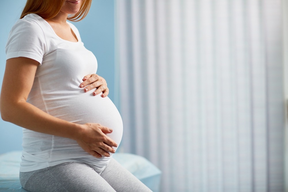 Étude : Voies spécifiques au sexe depuis l’inflammation maternelle prénatale jusqu’aux symptômes dépressifs chez les adolescents.  Source de l'image : Pressmaster/Shutterstock.com