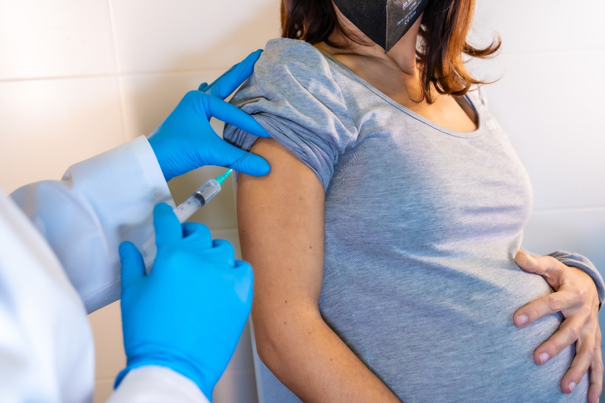Studie: Neugeborenenergebnisse nach COVID-19-Impfung in der Schwangerschaft. Bildnachweis: Unai Huizi Photography / Shutterstock