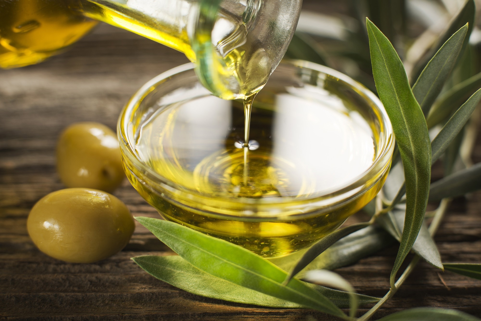 Study: Olive Oil Components as Novel Antioxidants in Neuroblastoma Treatment: Exploring the Therapeutic Potential of Oleuropein and Hydroxytyrosol. Image Credit: DUSAN ZIDAR/Shutterstock.com