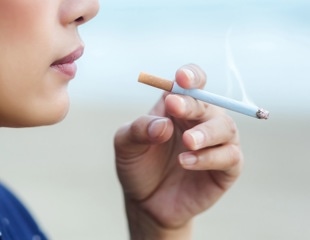 Is smoking linked to abdominal obesity?