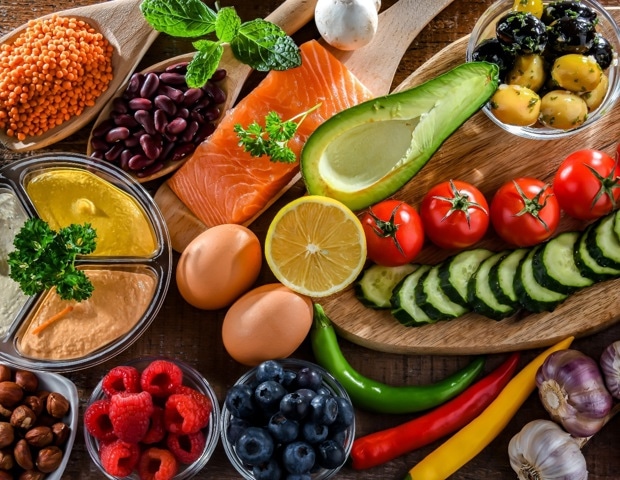 Study shows that high Mediterranean dietary adherence lowers systemic inflammation in elders